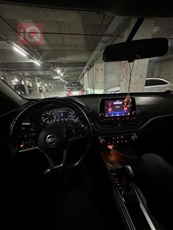 نيسان ألتيما